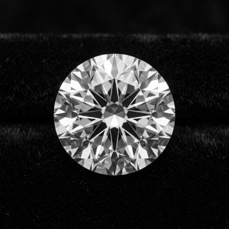 Round brilliant diamond, top view
